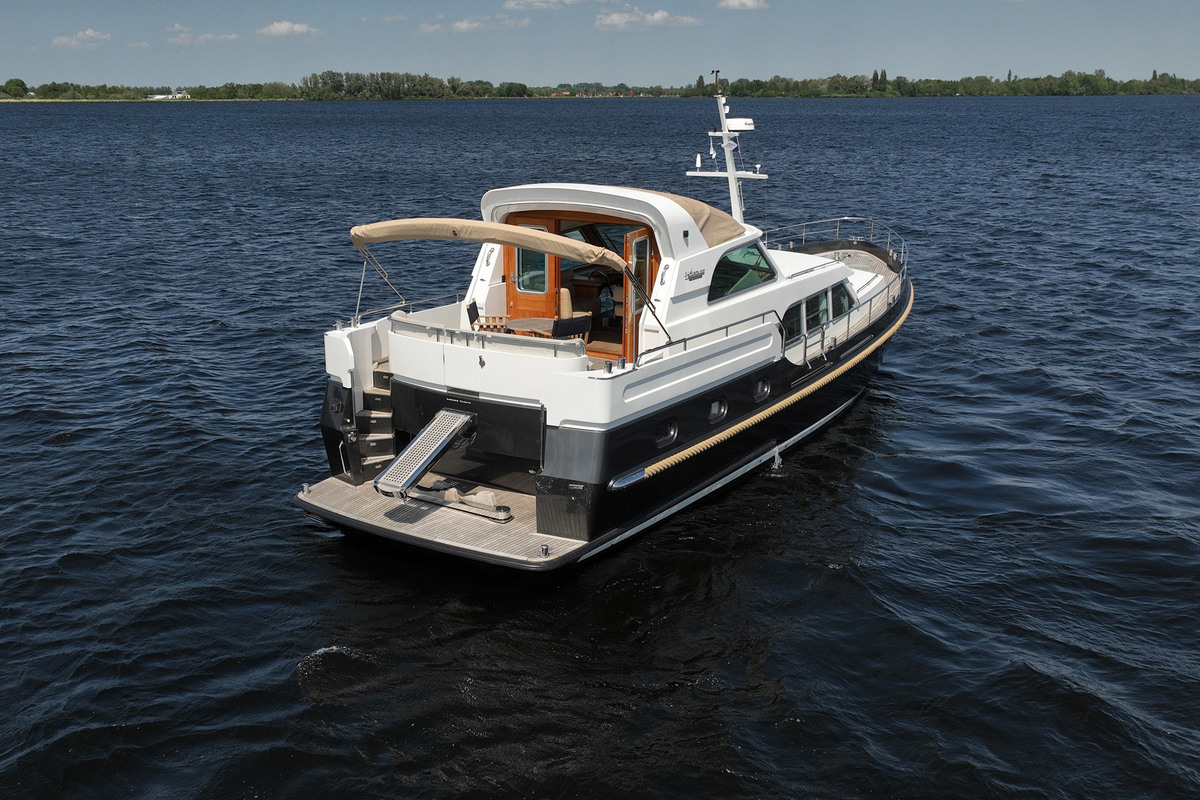 foto: 155 Linssen Grand Sturdy 500 Variotop Mark II