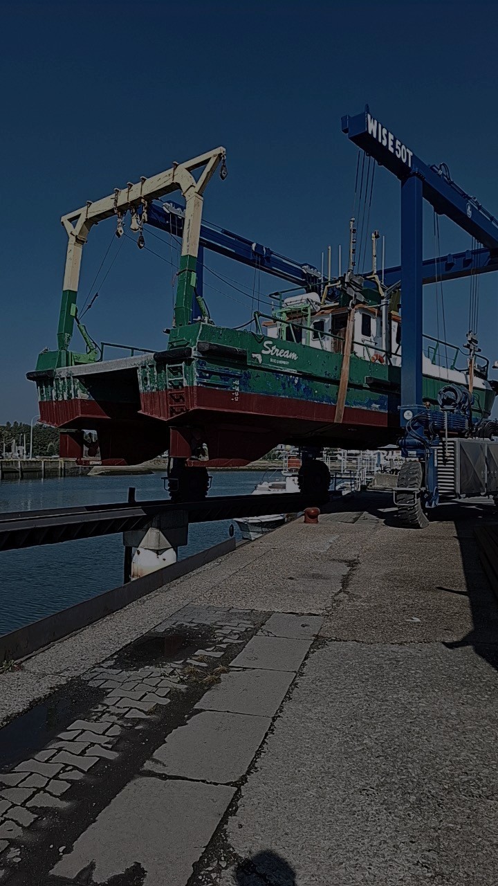 foto: 13 Catamaran 15.98