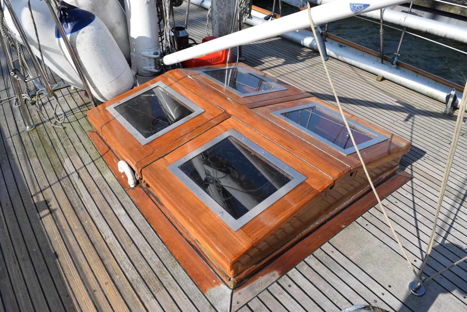 foto: 85  De Vries Lentsch 13.85 Ketch