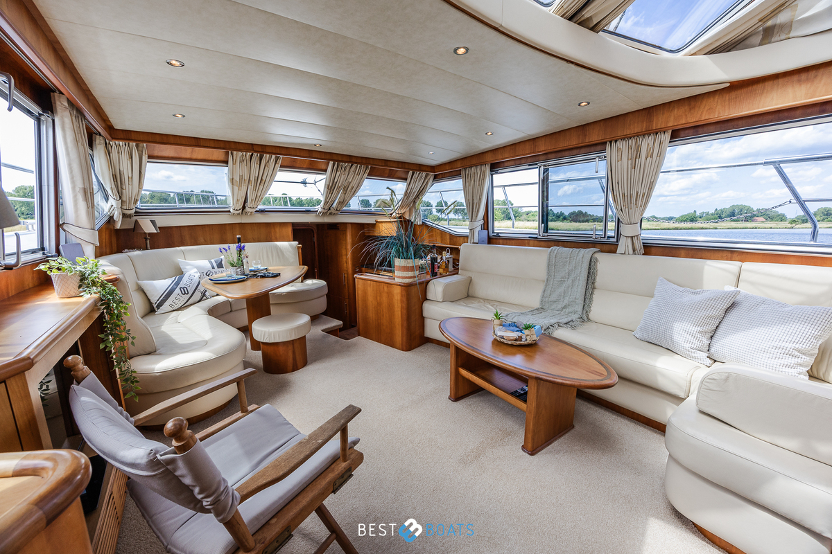 foto: 52 Van den Hoven Exclusive 1600