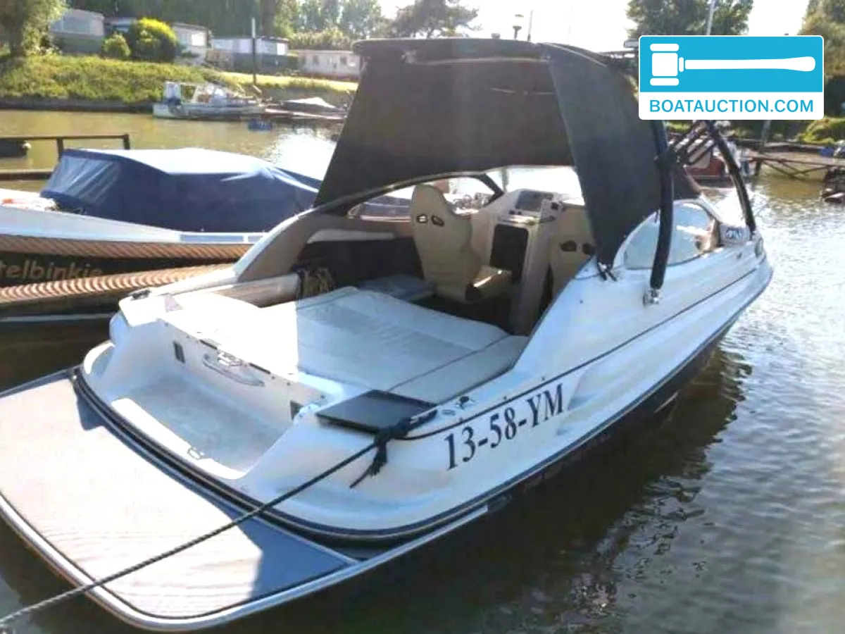 foto: 17 Regal 2150