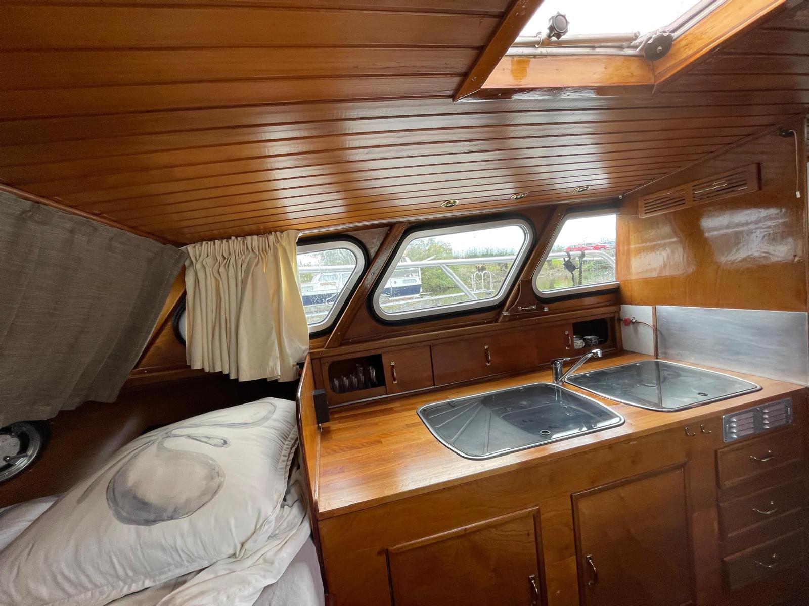 foto: 32 Beja Beja Kruiser Silverbird 8.45 OK