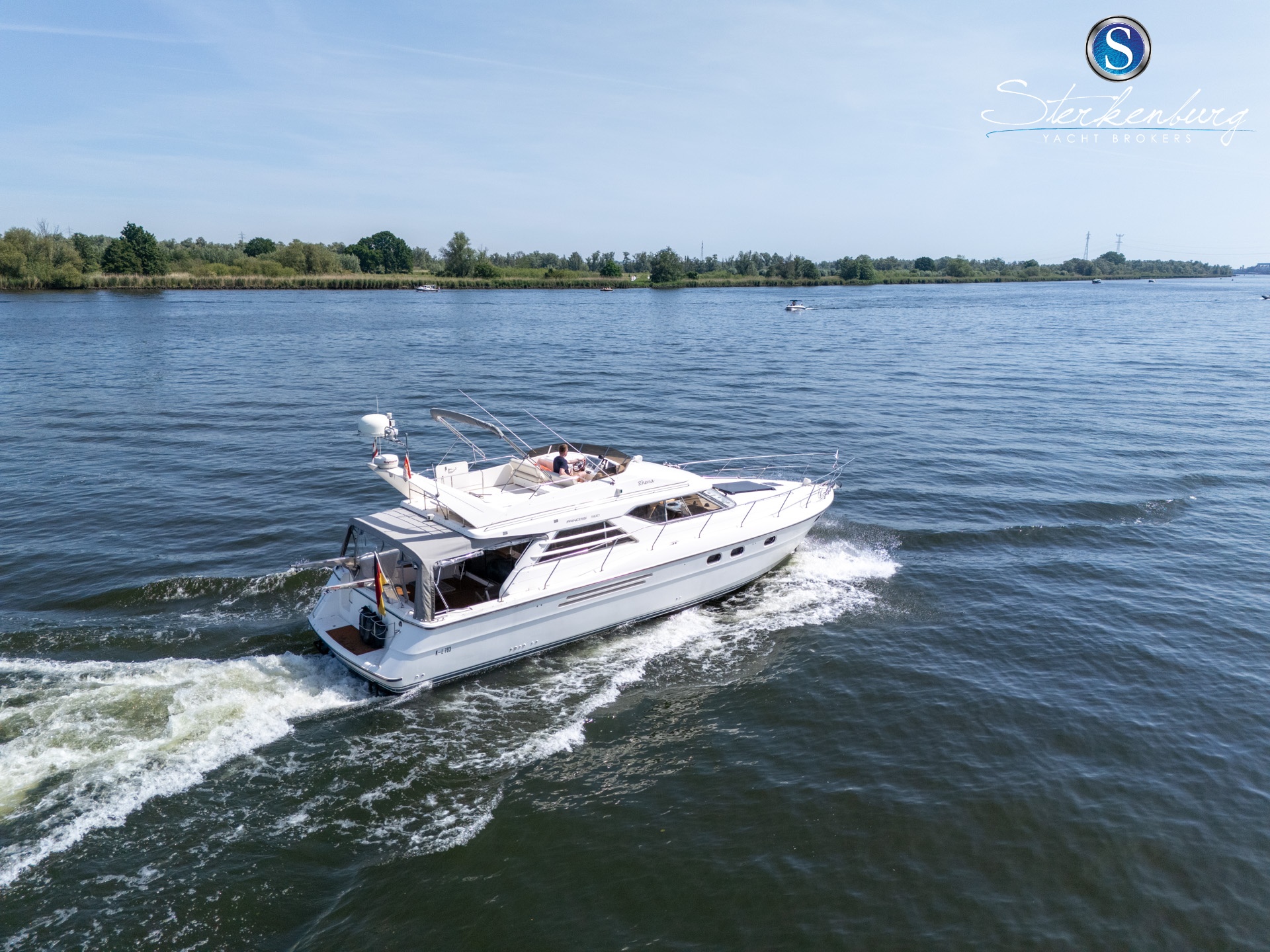 foto: 66 Princess Princess 500