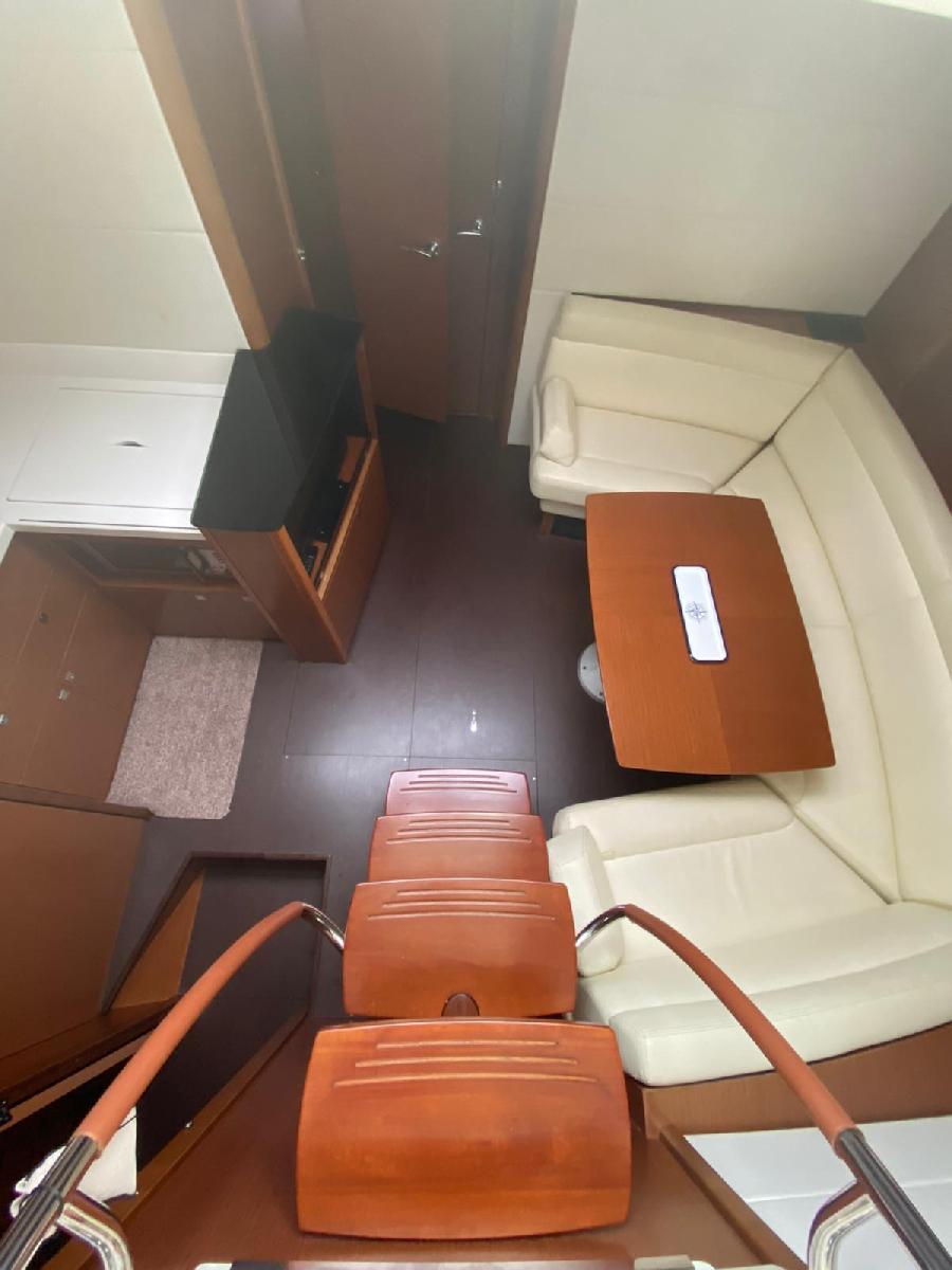 foto: 27 Prestige 440 S