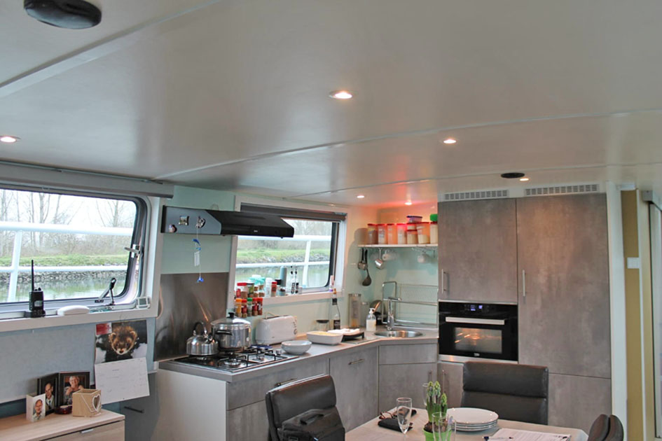 foto: 54 Luxe Motor 26.25 met UBC