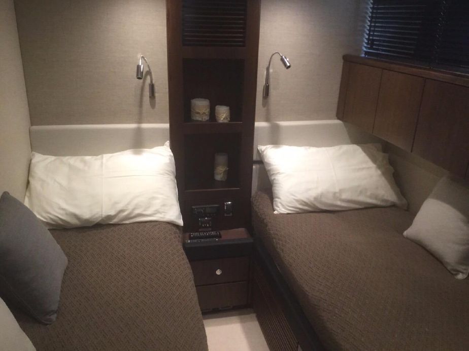 foto: 30 Fairline Squadron 78