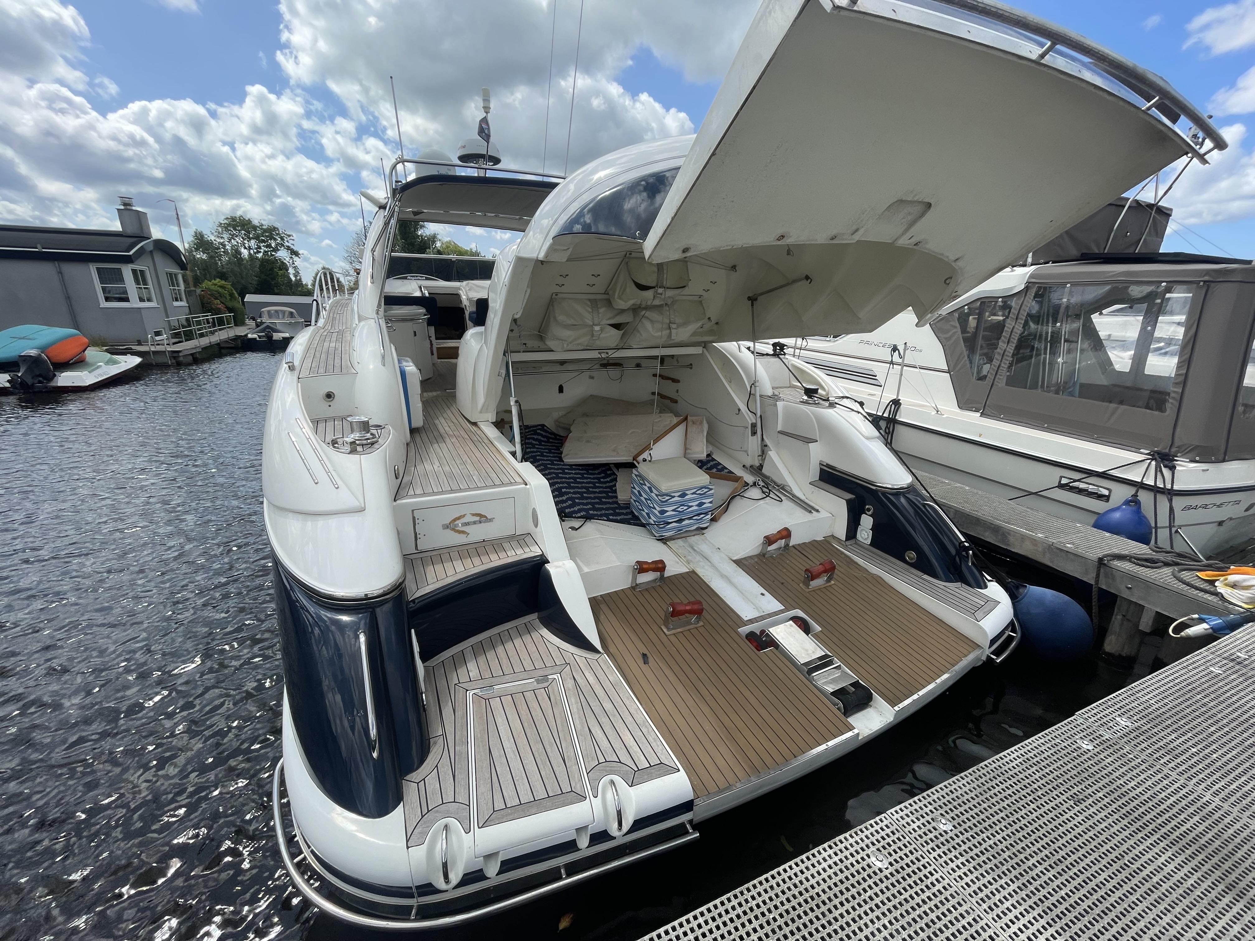foto: 24 Sunseeker Predator 58