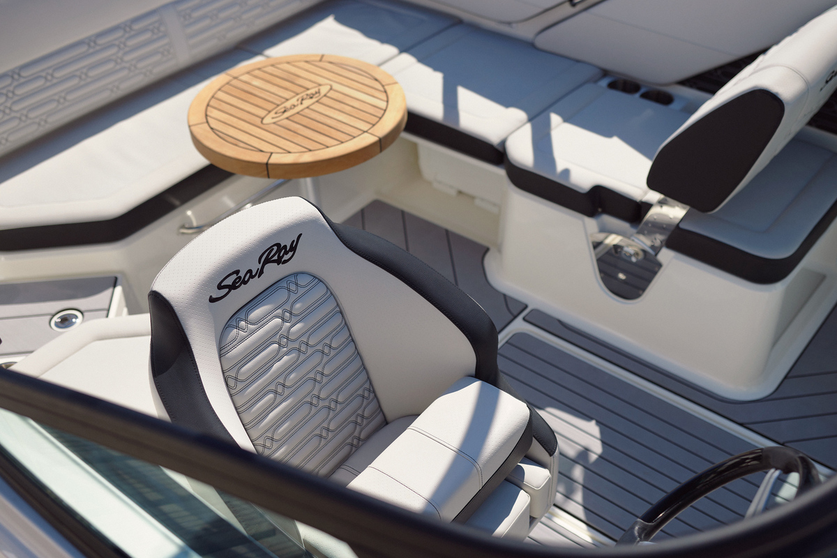 foto: 31 Sea Ray SPX 210 New Model 2025