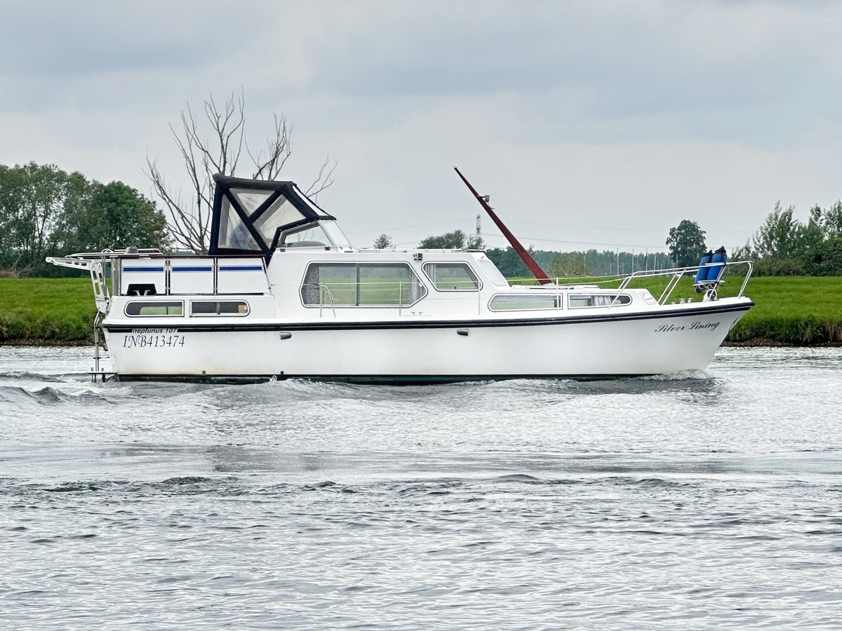 hoofdfoto: 1 Neptunus   107