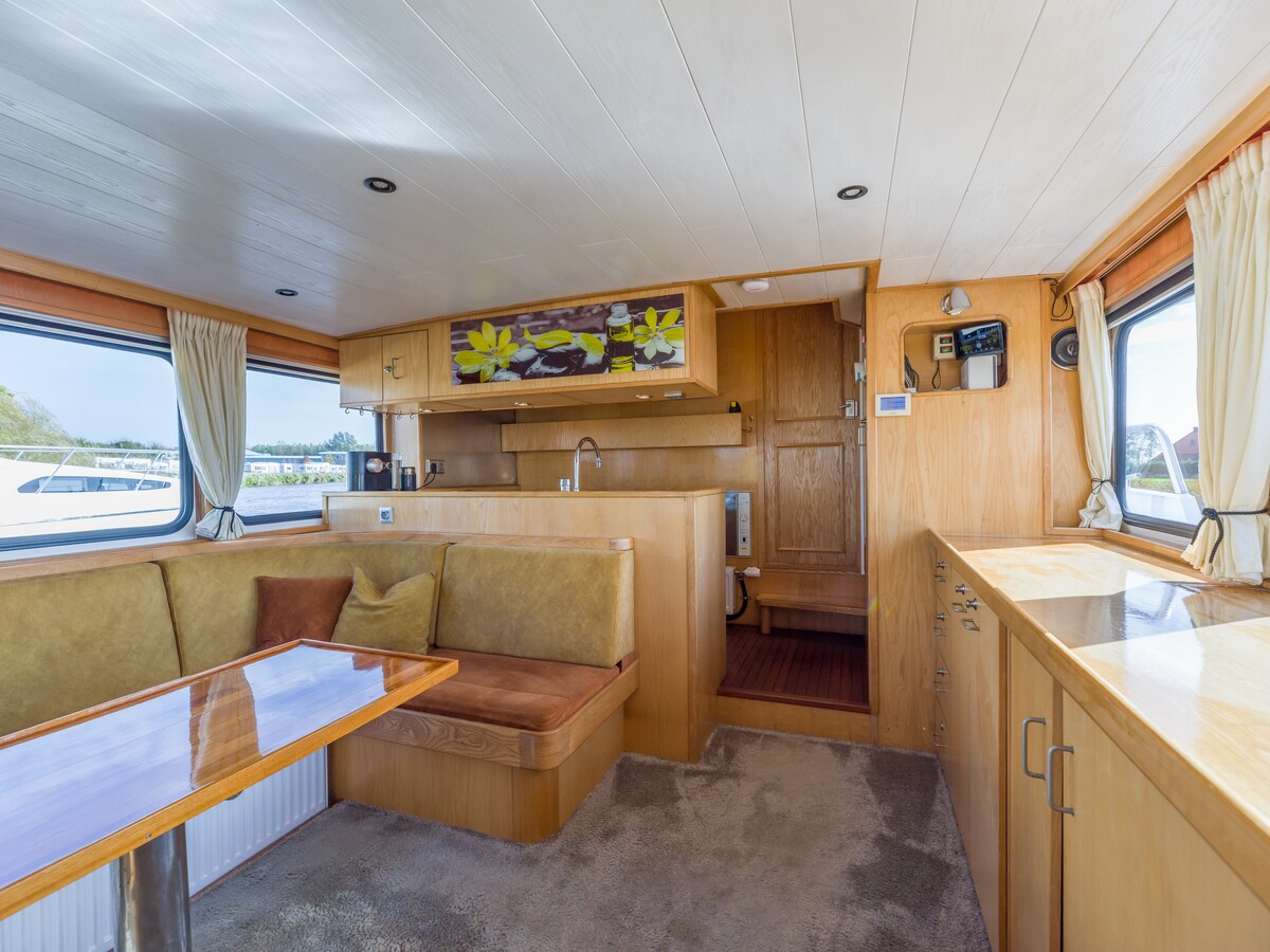 foto: 22 Vripack  Trawler 15.75 