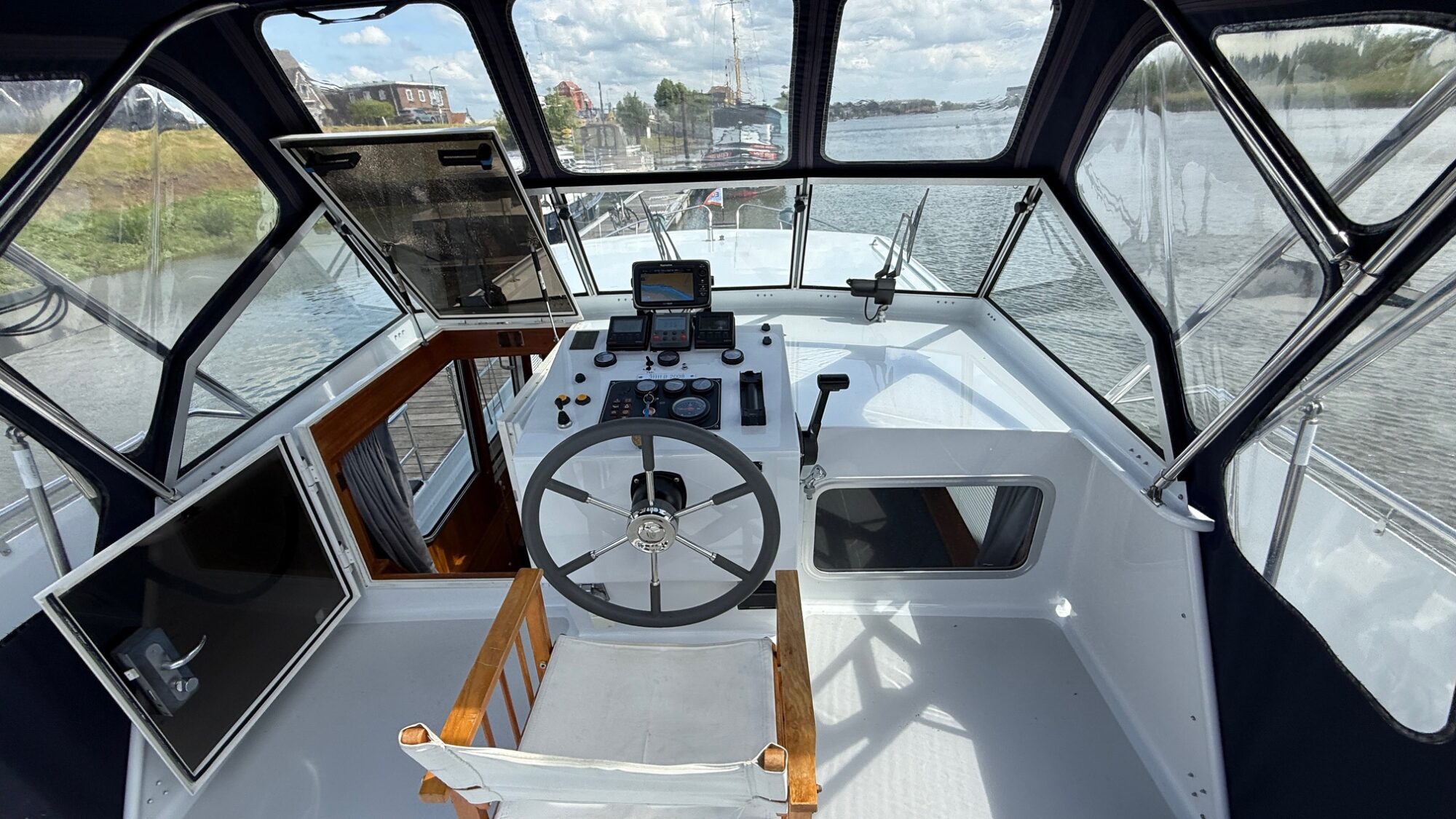 foto: 28 Smelne Smelne 11.40 AK Cabrio