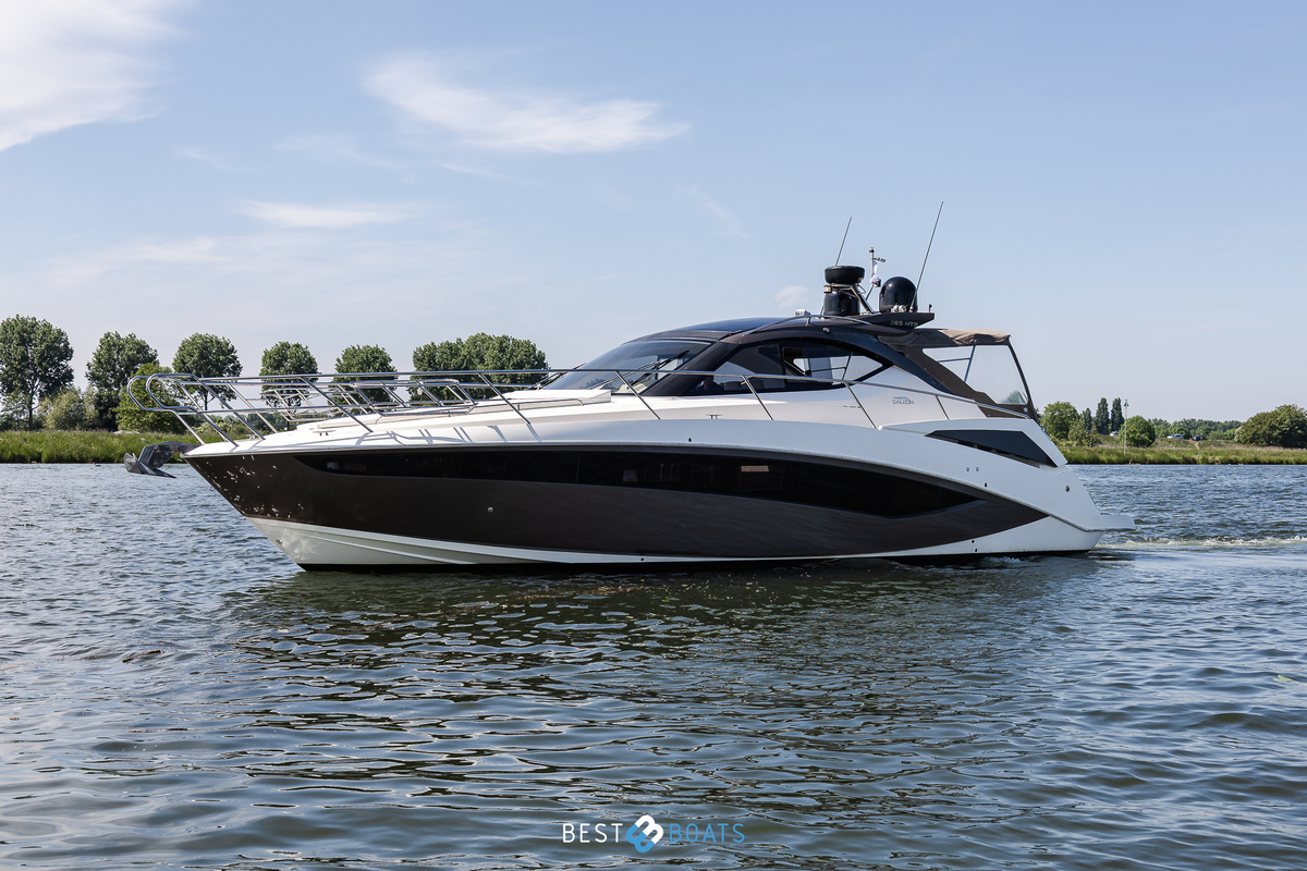 foto: 43 Galeon 385 HTS