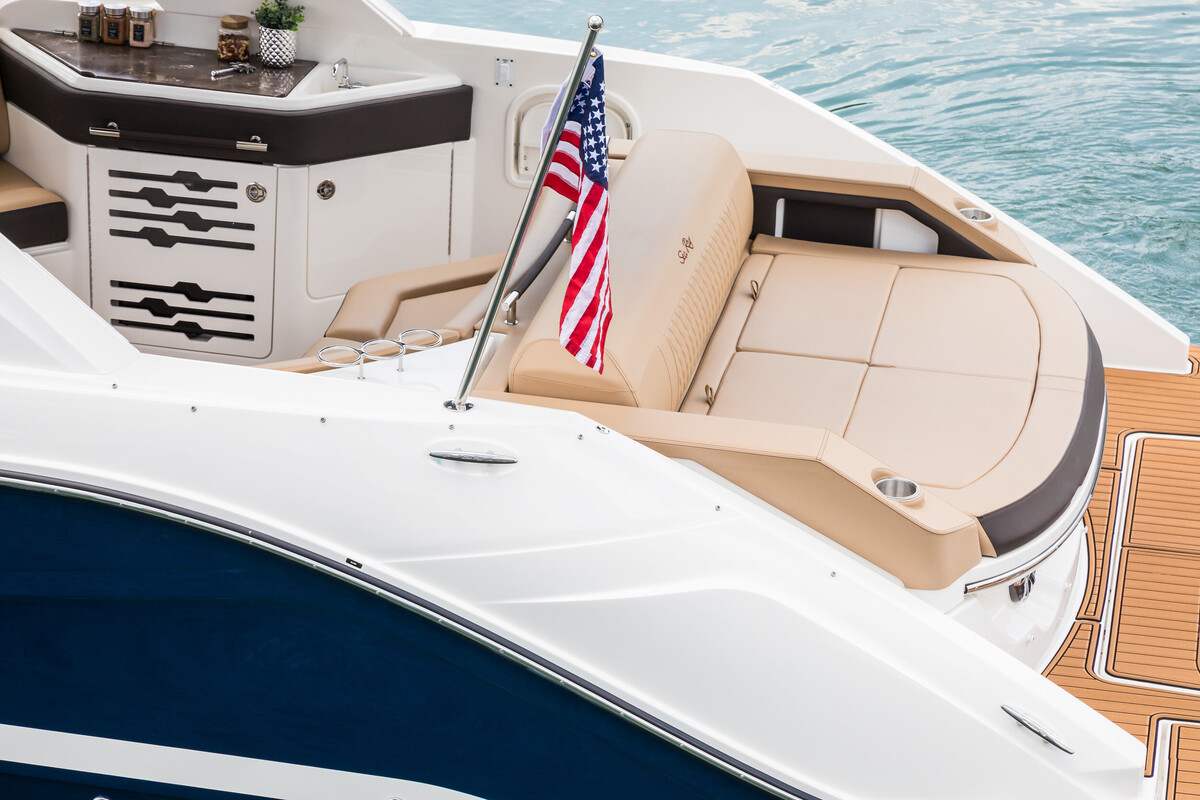foto: 43 Sea Ray SLX 310 Outboard