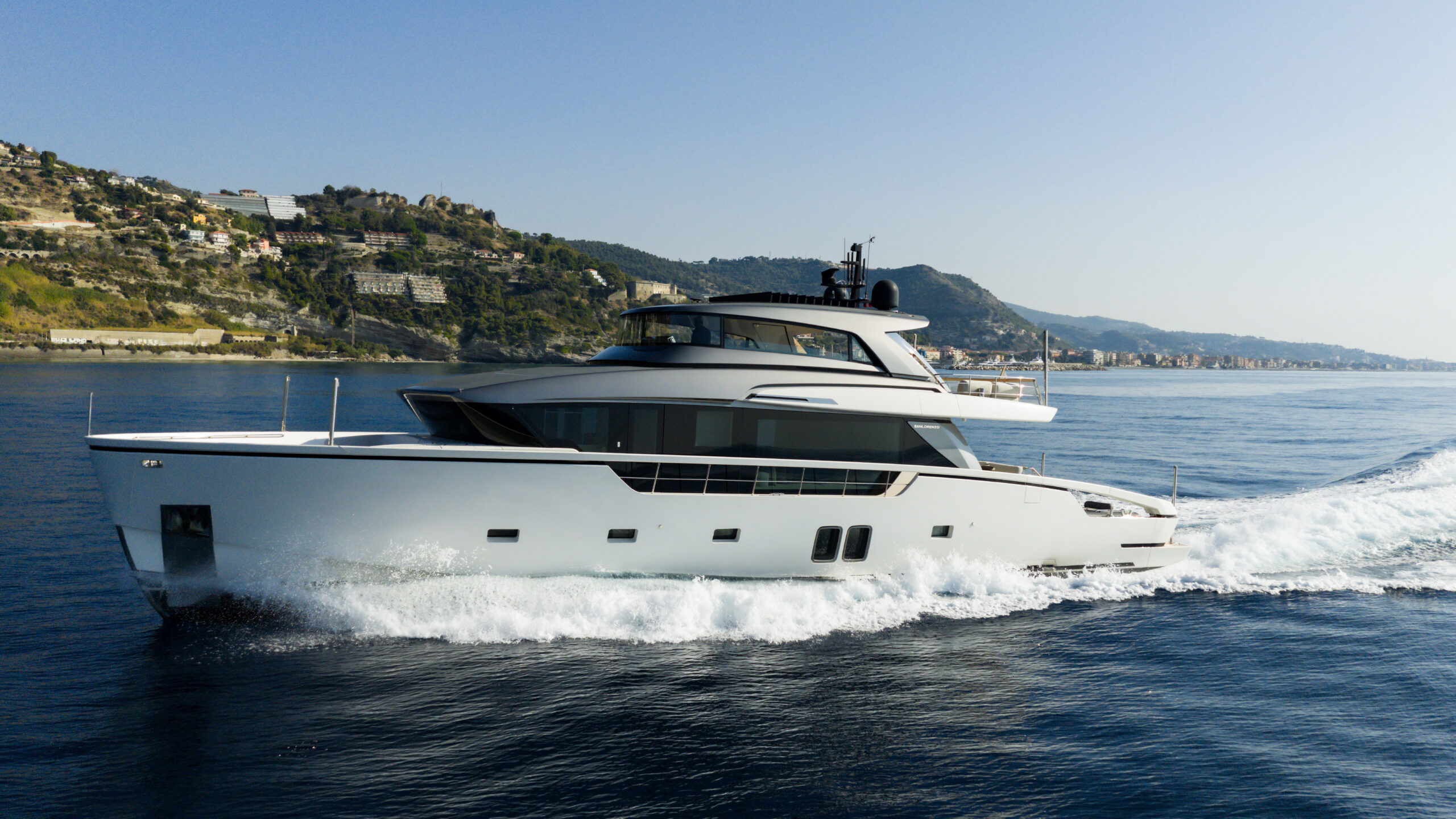 foto: 4 Sanlorenzo SX88