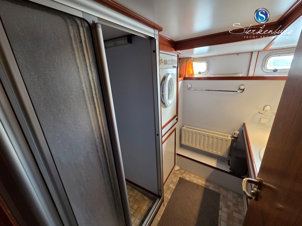 foto: 49 Valk Spiegelkotter 15.50