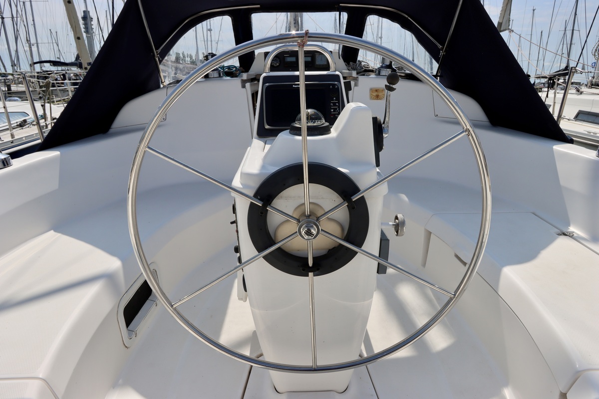 foto: 106 Hunter 340