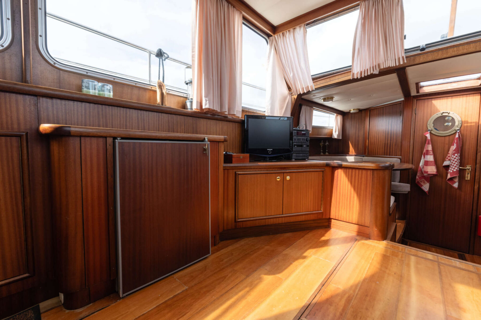 foto: 31 Valkkruiser Valkkruiser 13.50 AK