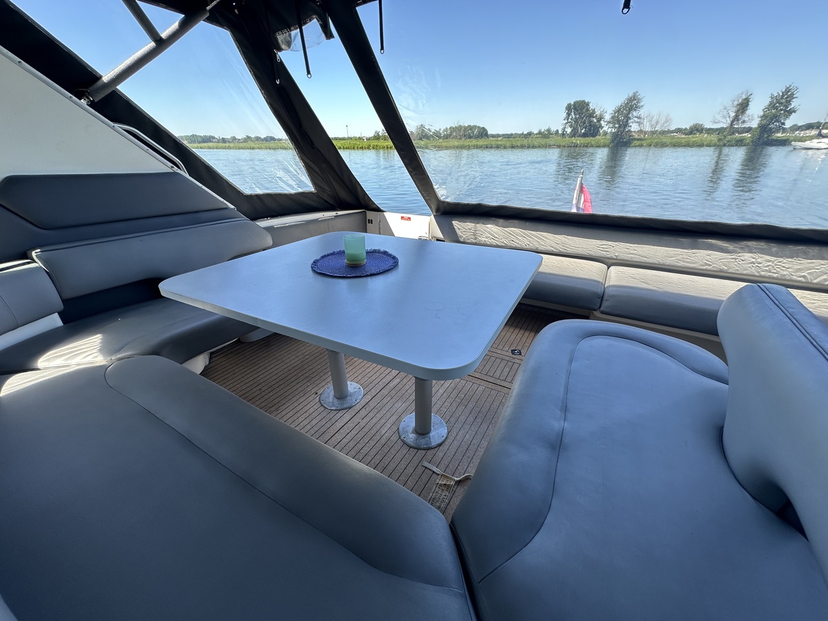 foto: 43 Sea Ray  500
