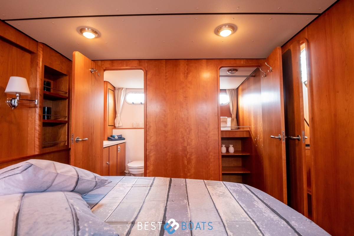 foto: 36 Linssen Grand Sturdy 40.9 AC