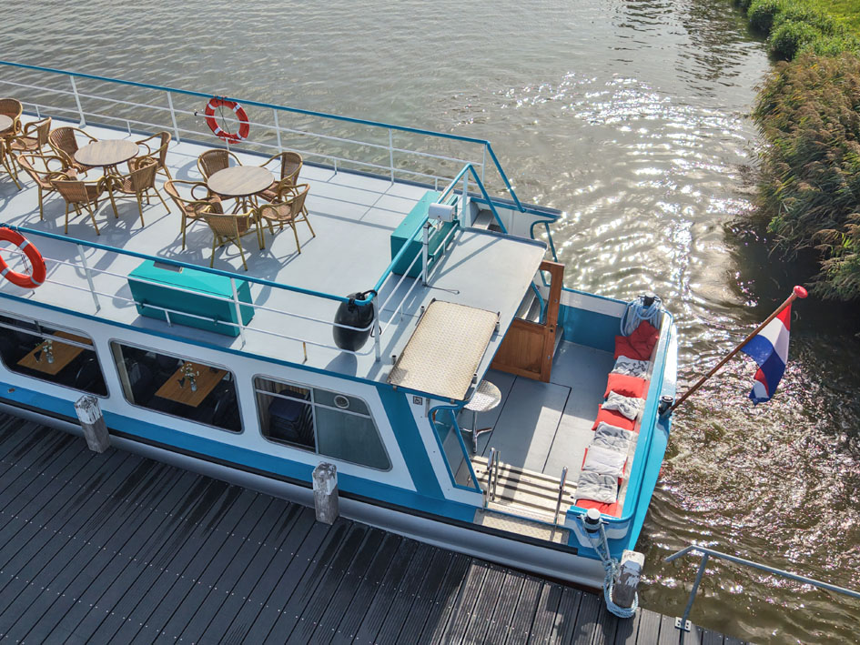 foto: 52 Hybride Rondvaartboot 140 passagiers