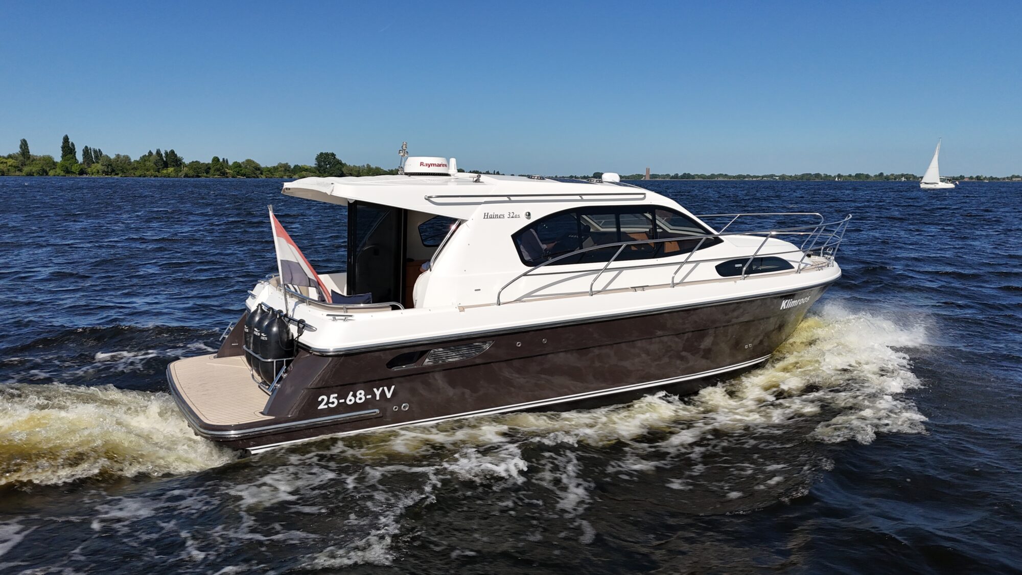 foto: 42 Haines Haines 32 Offshore