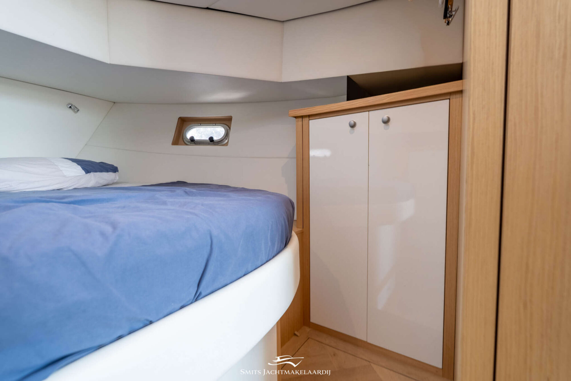 foto: 59 Crown yachts Crown Keyzer C107 Cabrio