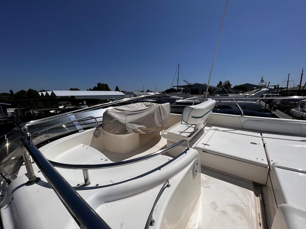 foto: 33 Sealine 420 Statesman