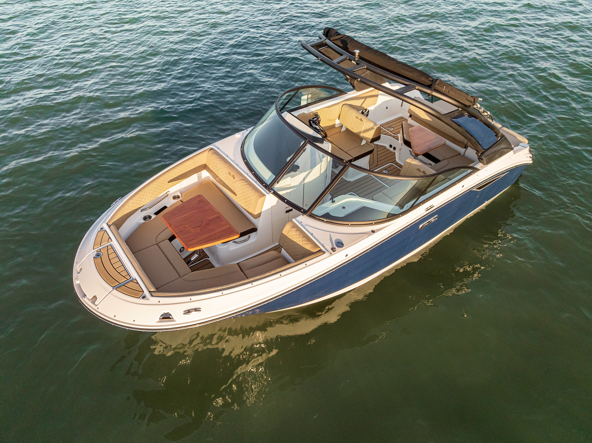 foto: 35 Sea Ray Sea Ray SDX 230 Surf