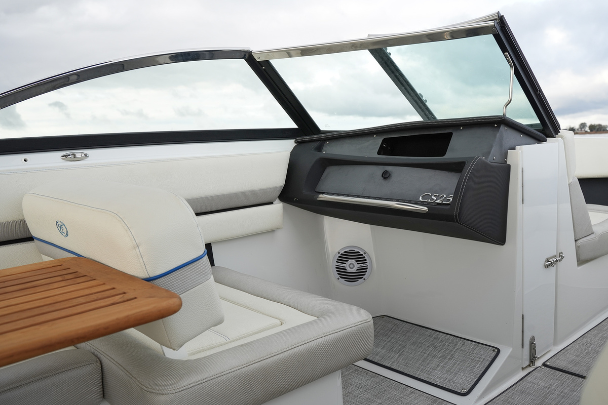 foto: 76 Cobalt CS23
