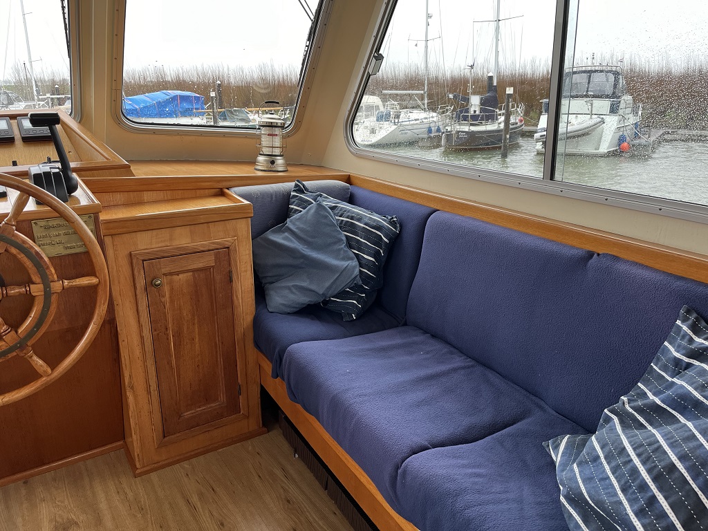 foto: 35 Blauwe Hand Trawler 1400