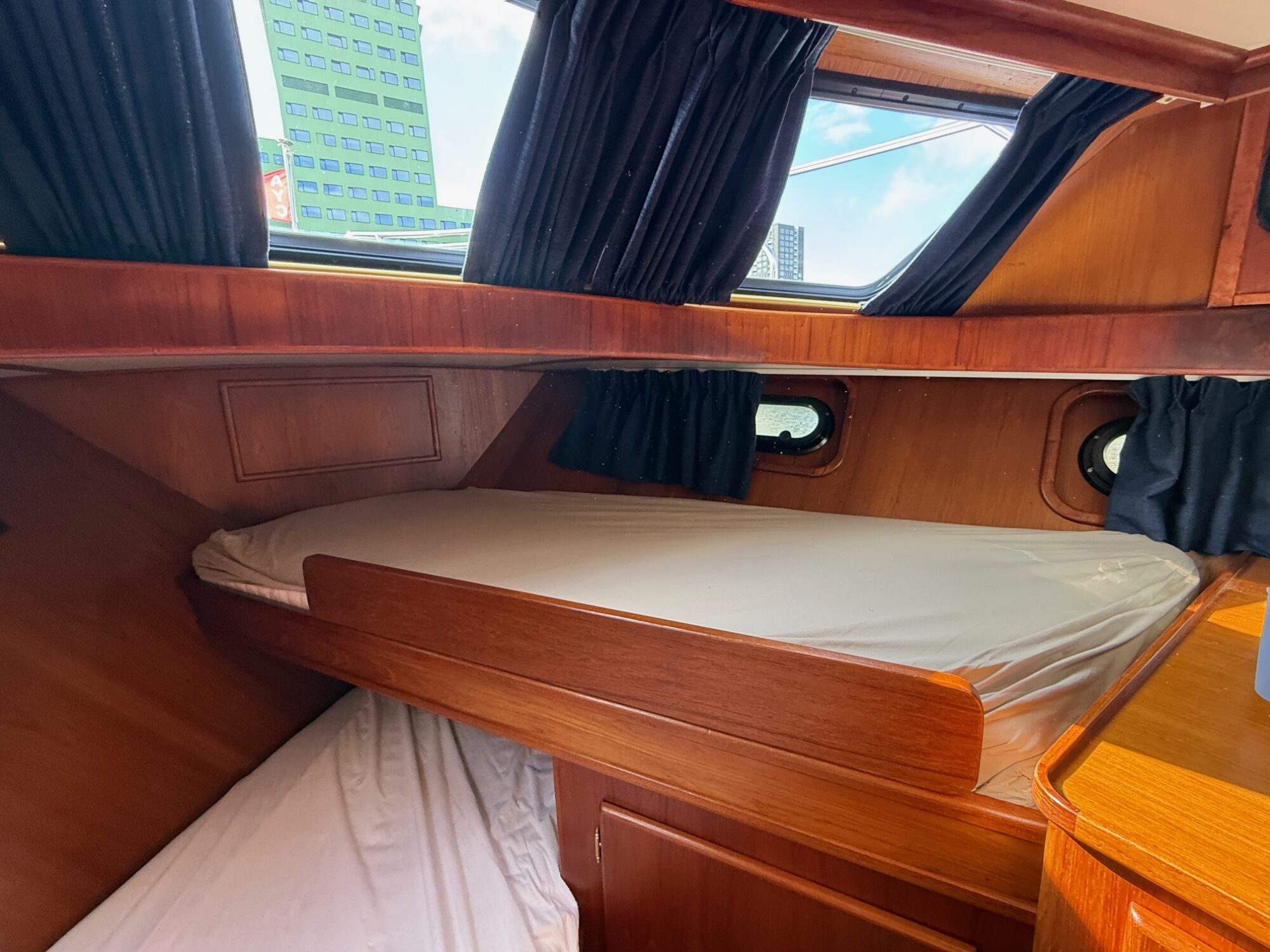 foto: 46 Explorer Explorer Classic 44 AK Cabrio