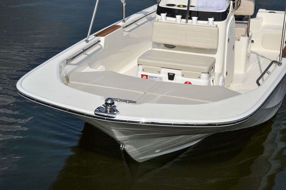 foto: 46 Boston Whaler 170 Montauk