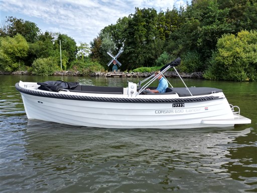 hoofdfoto: 1 Corsiva 690 Tender