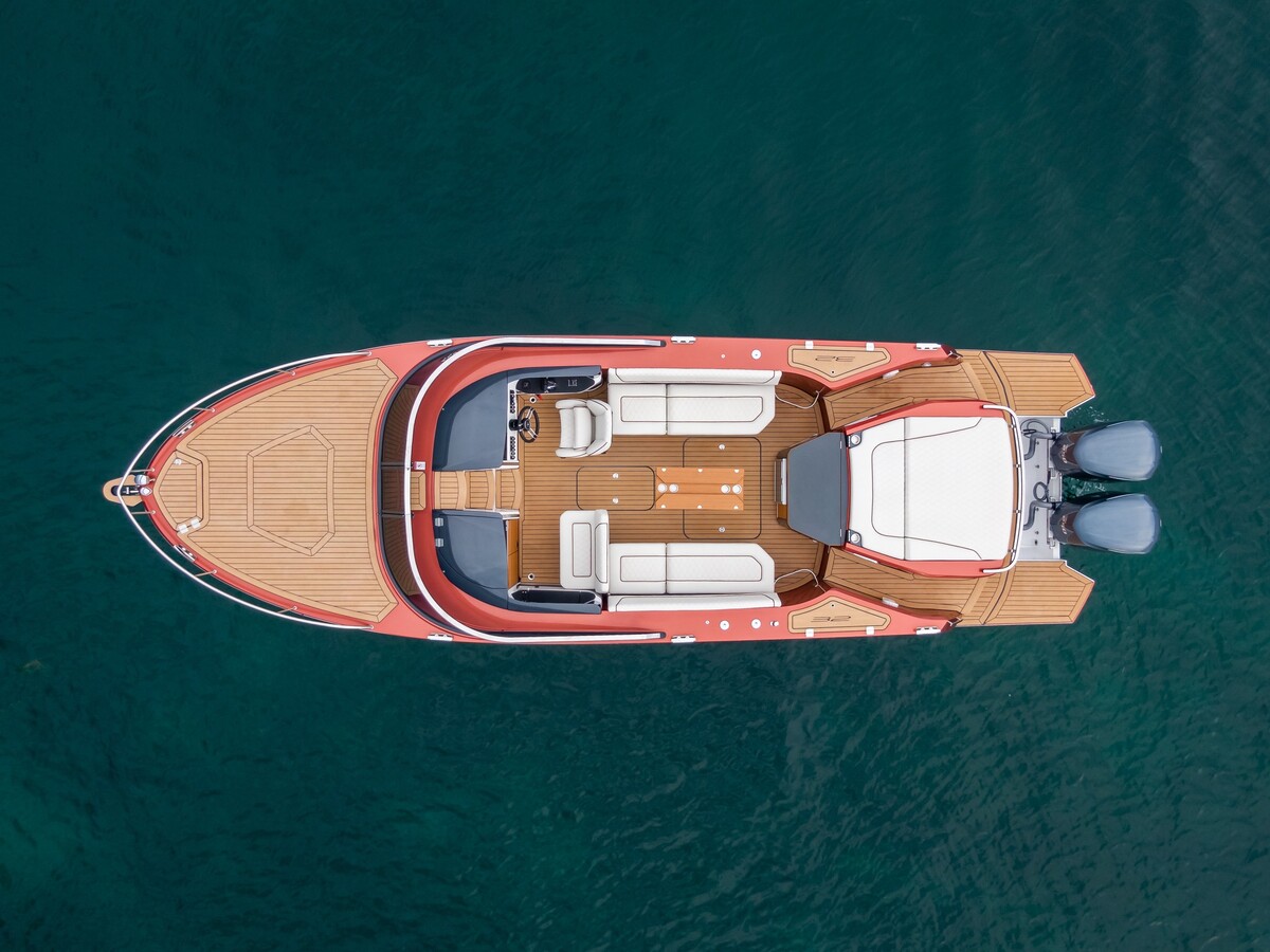 foto: 31 Alfastreet Marine 32 Cabin Sport - Outboard Series