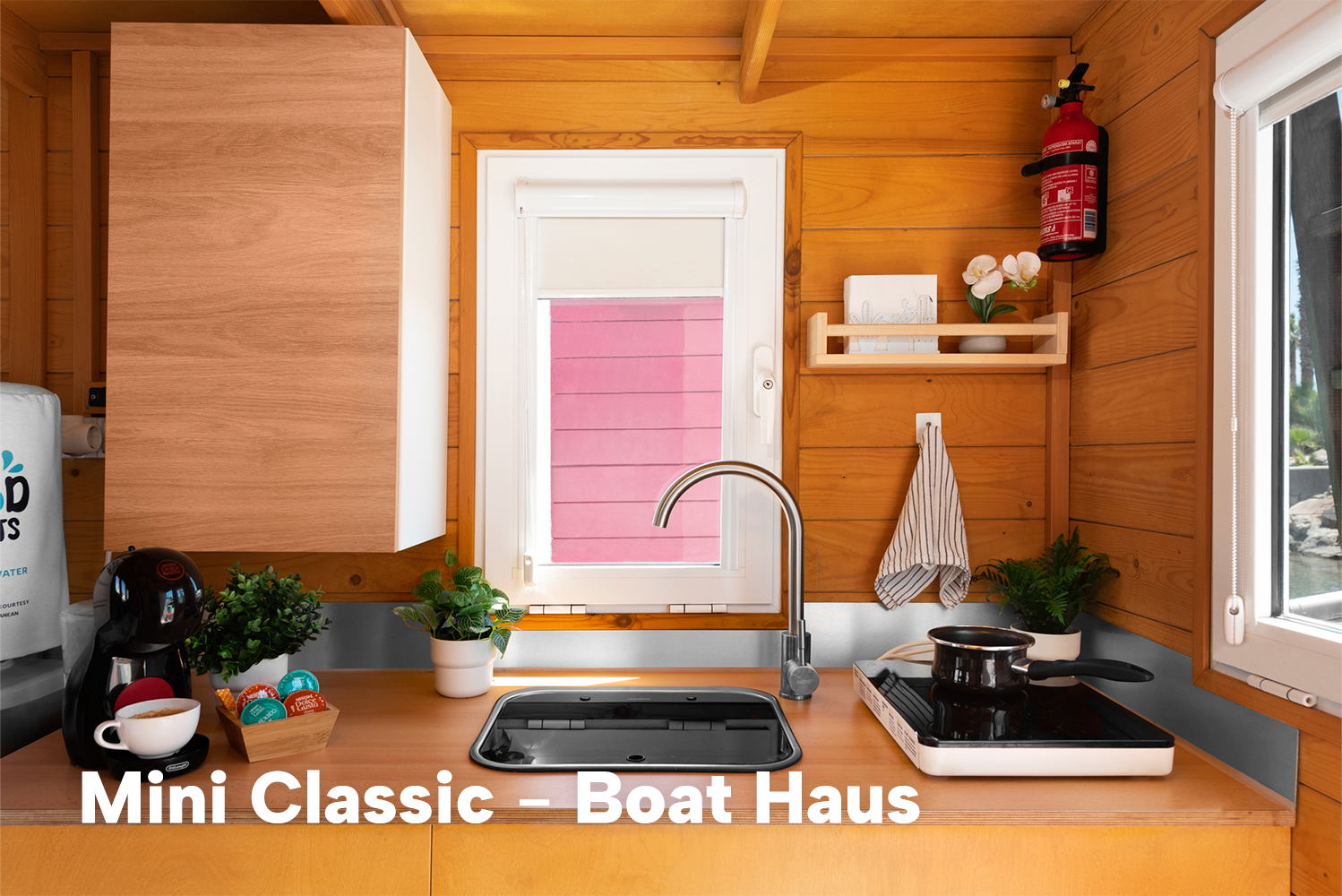 foto: 5 Boat Haus Mediterranean 6x3 Classic Houseboat