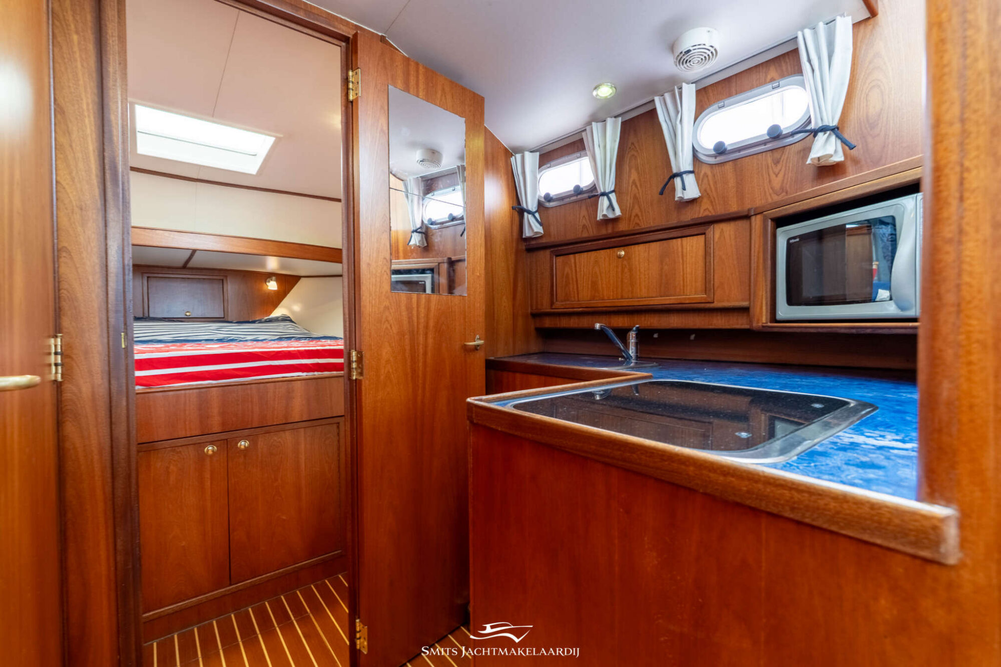 foto: 19 Bach Bach Yacht 35 OK