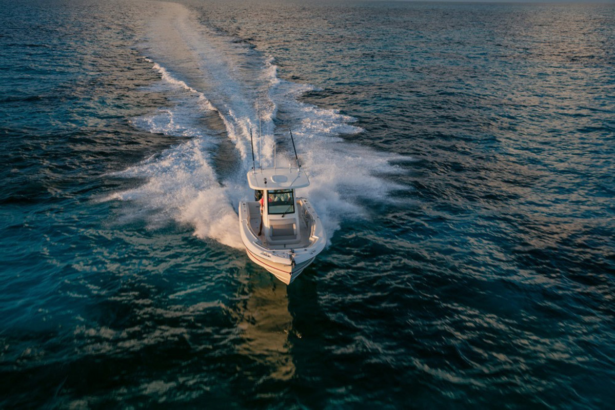 Boston Whaler 250 Outrage