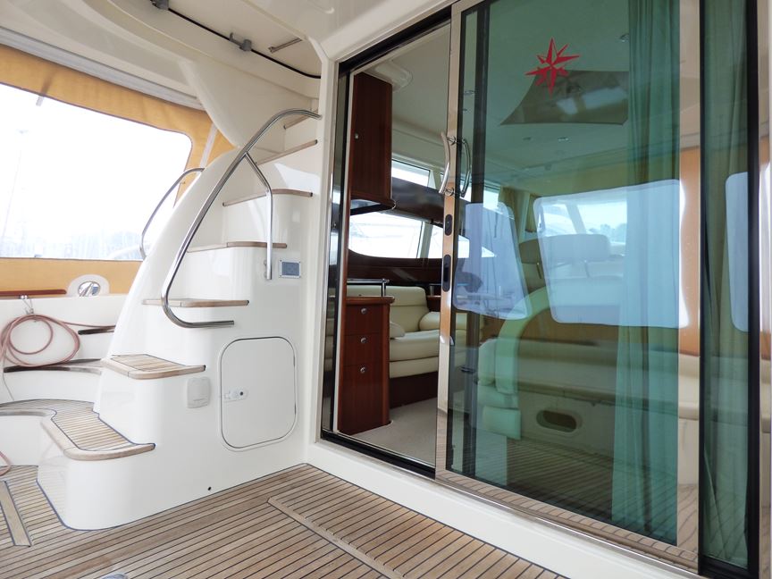 foto: 34 Prestige  46