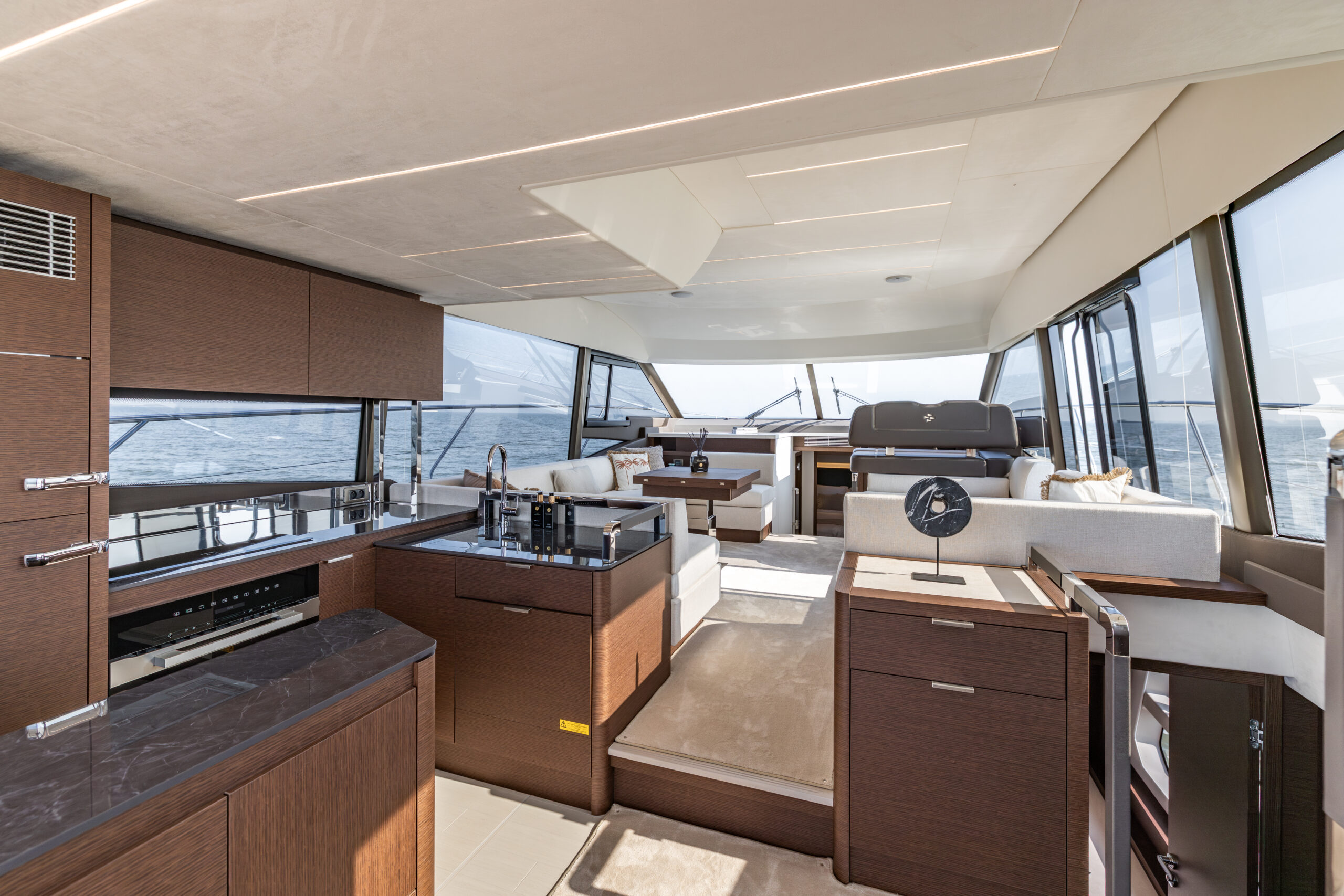 foto: 93 Prestige 590
