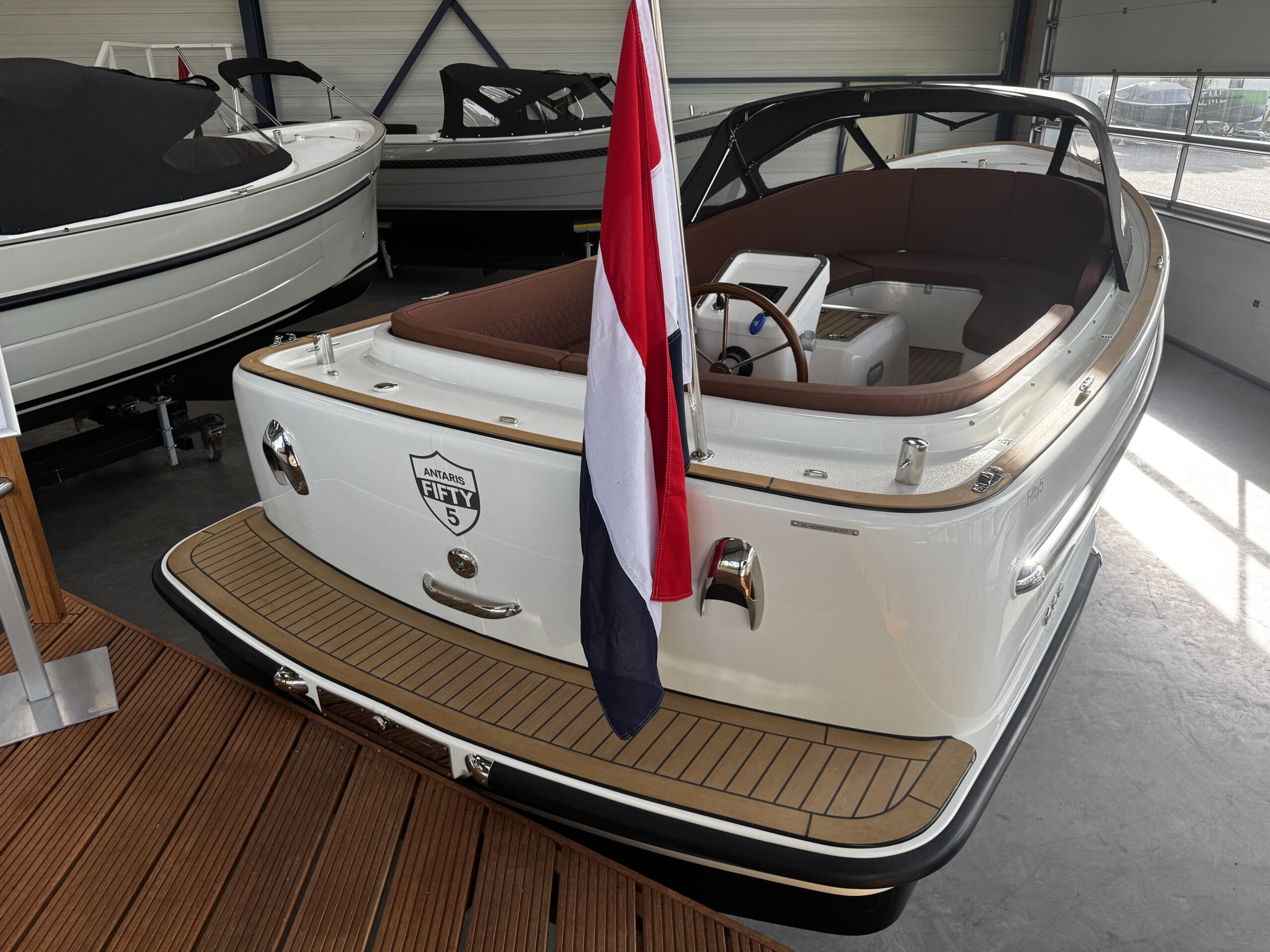 foto: 9 Antaris Fifty 5 Elektro