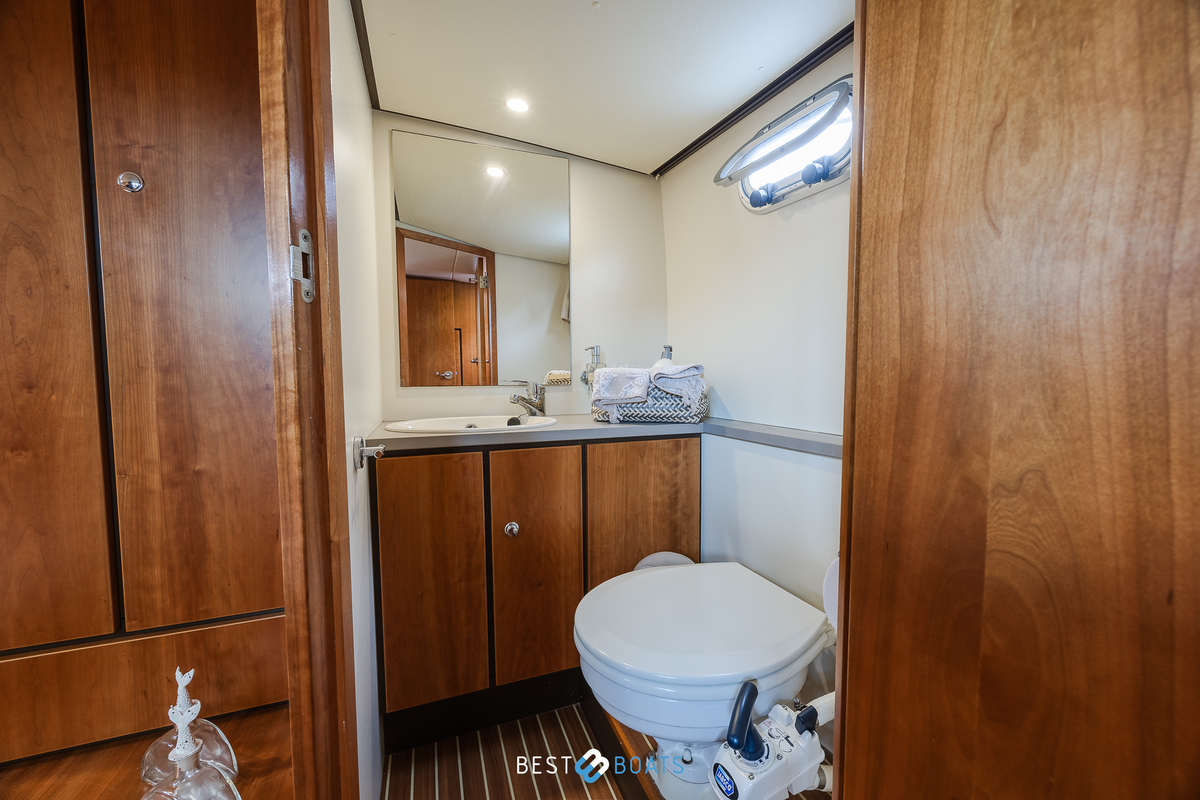 foto: 34 Linssen Grand Sturdy 34.9 AC