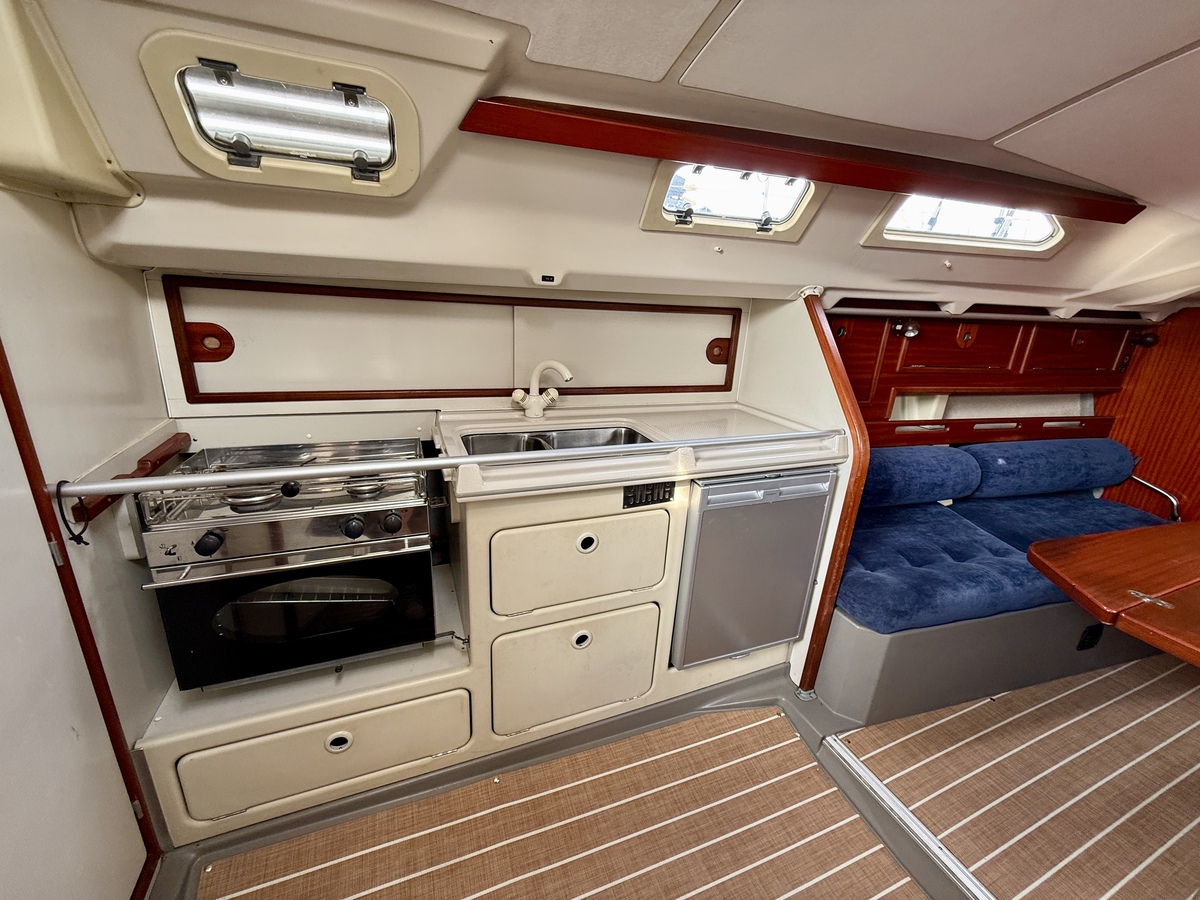 foto: 26 Dehler 37 cws 3-cabins