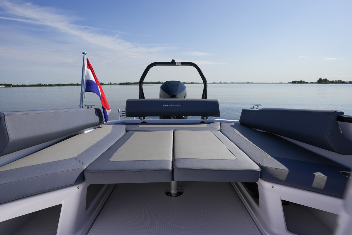 foto: 59 Axopar 25 Cross Bow