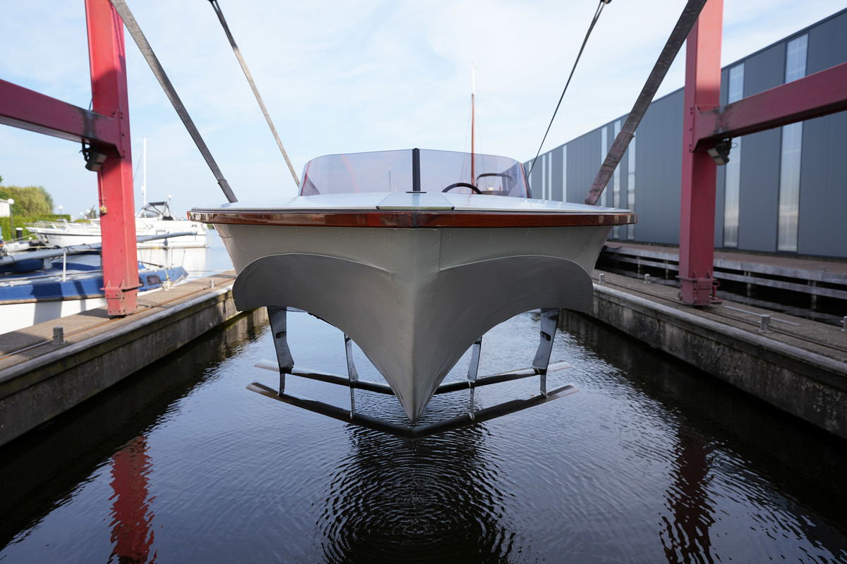 foto: 87 Volga Draagvleugelboot