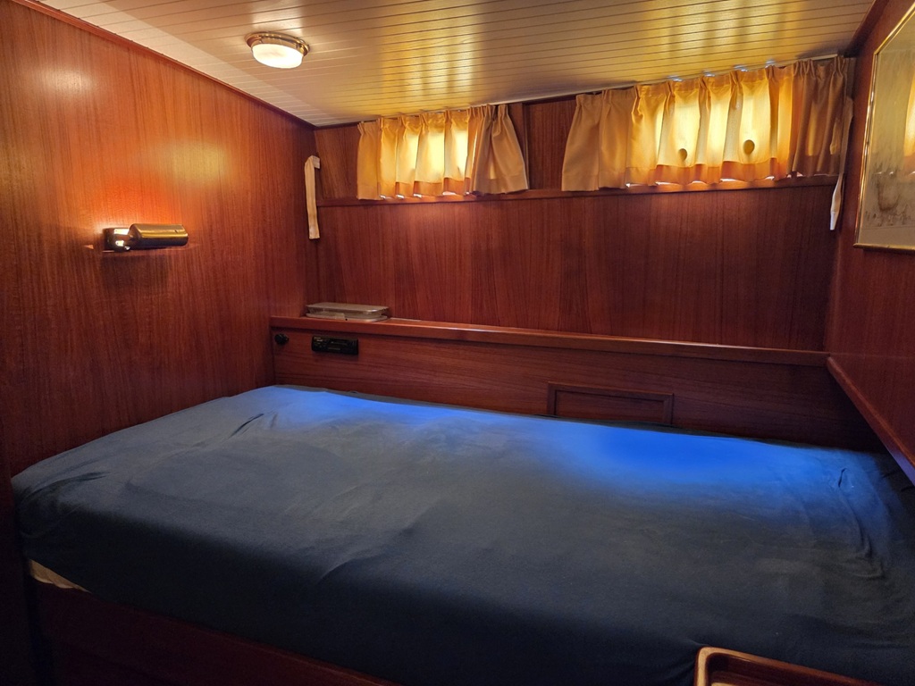 foto: 22 Valk Spiegelkotter 15.50