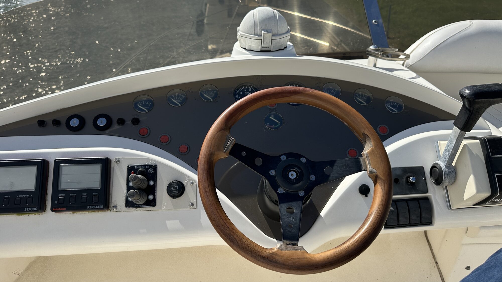 foto: 95 Fairline Fairline Phantom 40 Flybridge