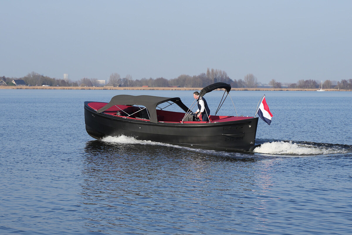 foto: 61 Triple X 800