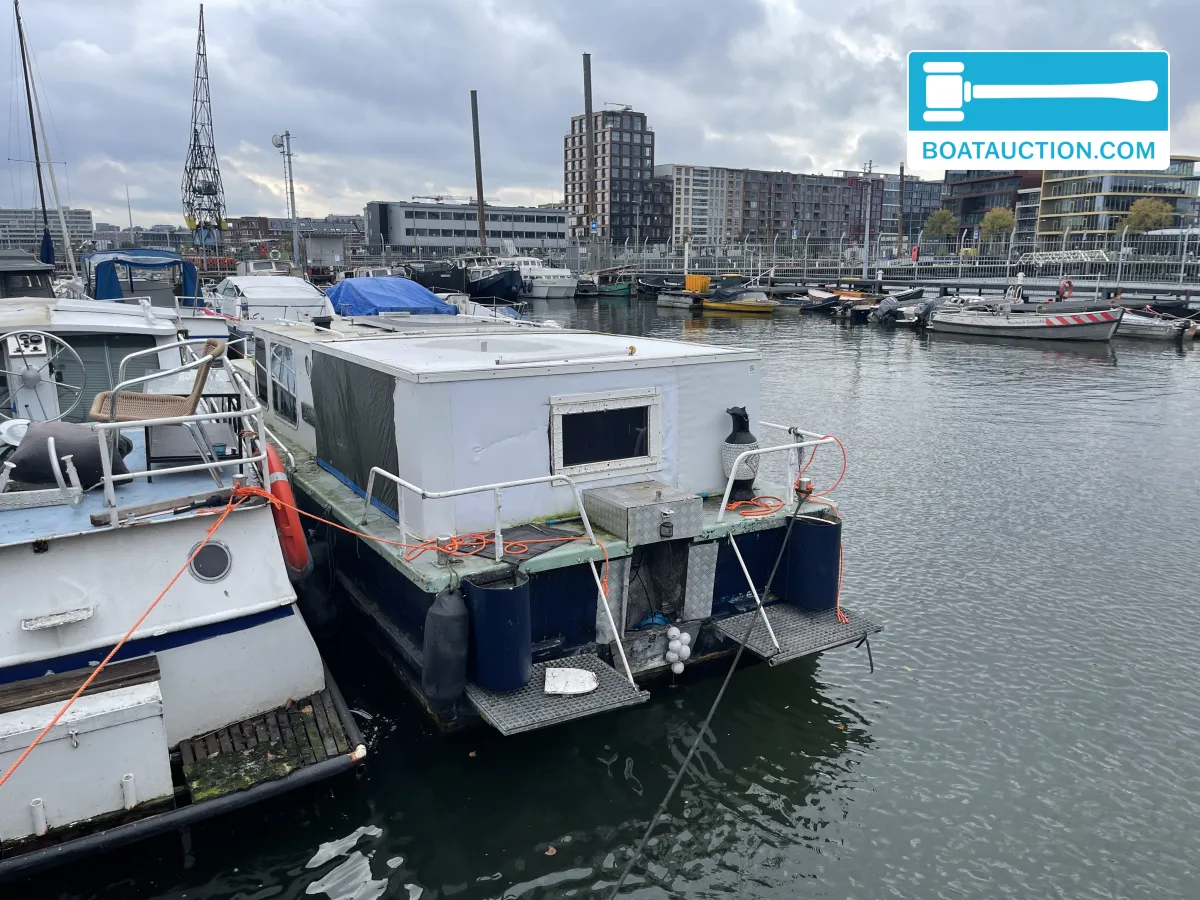 foto: 7 Motorboat 900