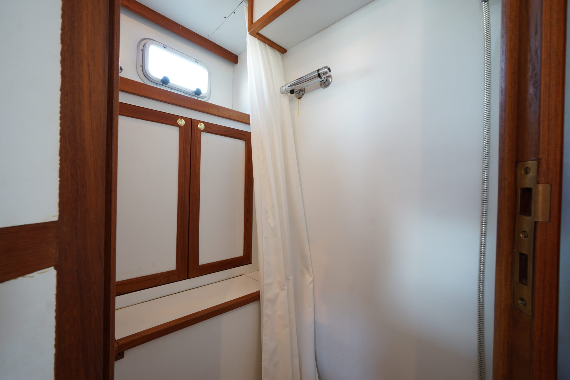 foto: 58 Flevo Flevo Spiegelkotter 12.50 AK Cabrio