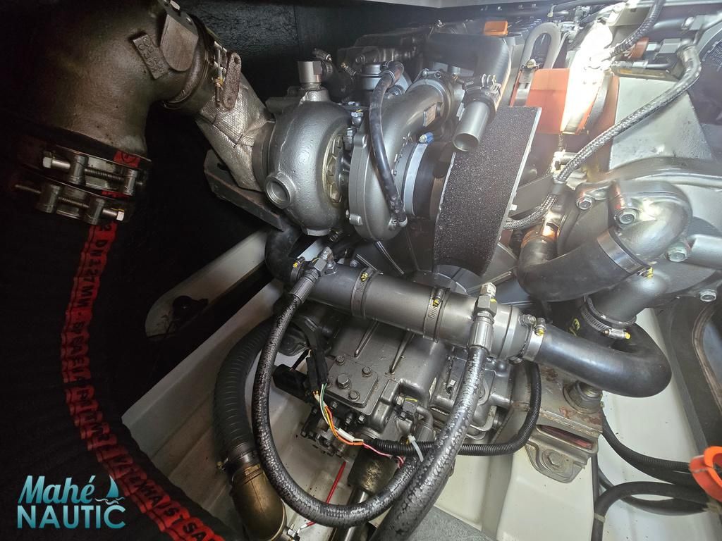 foto: 13 Antares 30 FLY